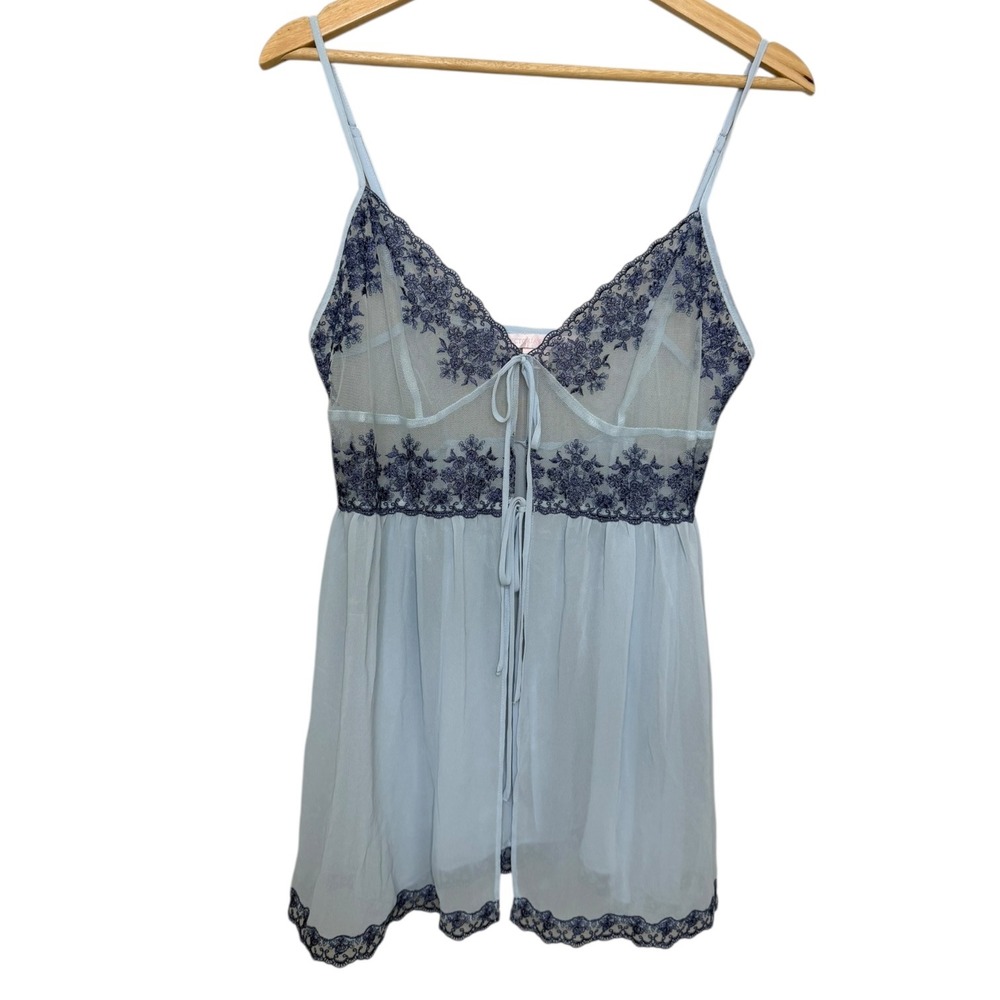 Vintage Y2K Victoria's Secret Dainty Fairy Lace Mesh Floral Chemise Blue M